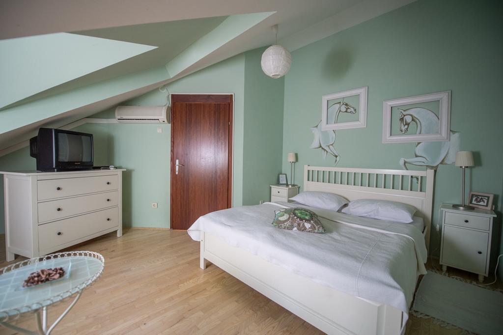 Guesthouse Trajbar Team Zaprešić Værelse billede